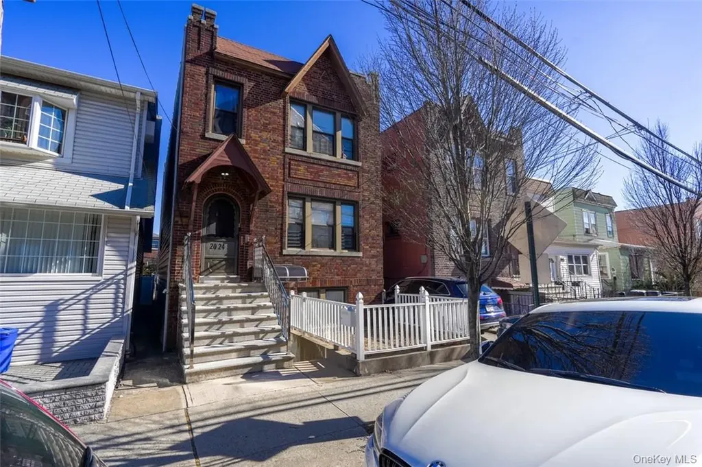 2024 Continental Avenue Bronx NY 10461