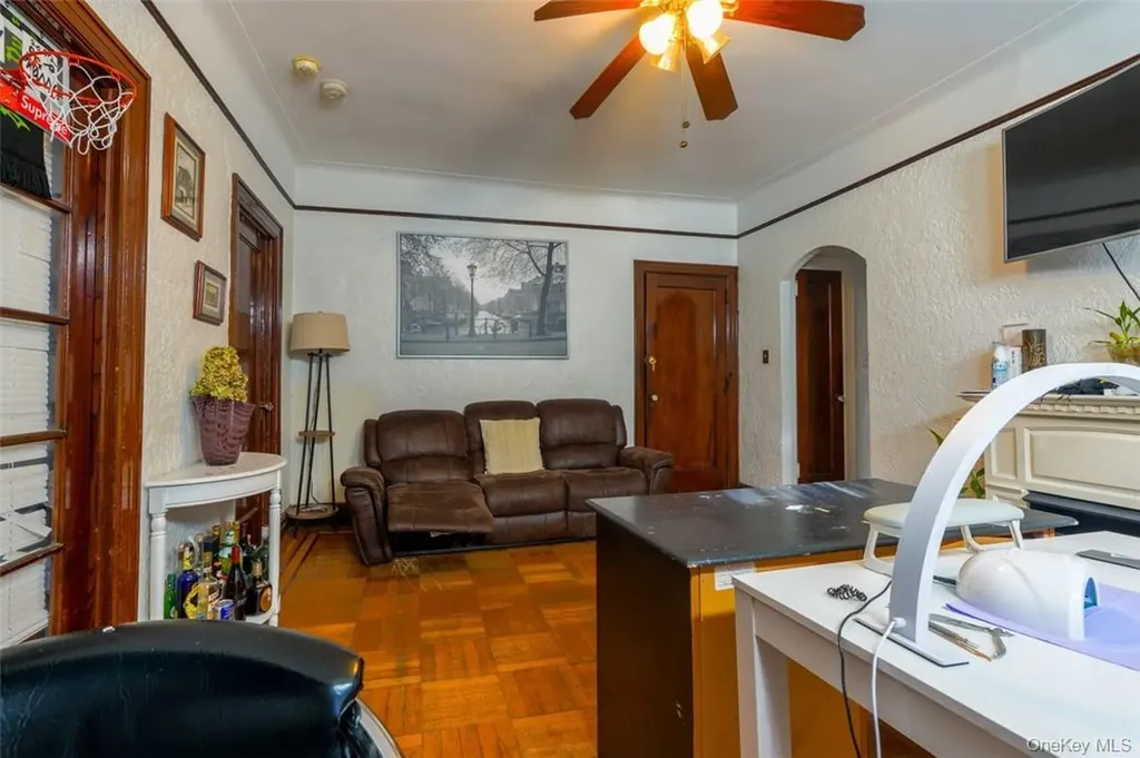 2024 Continental Avenue Bronx NY 10461