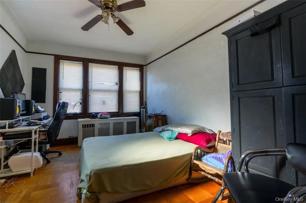 2024 Continental Avenue Bronx NY 10461