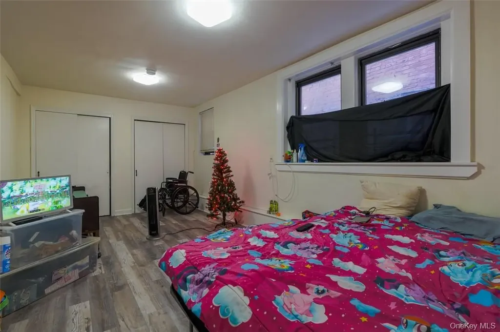 2024 Continental Avenue Bronx NY 10461