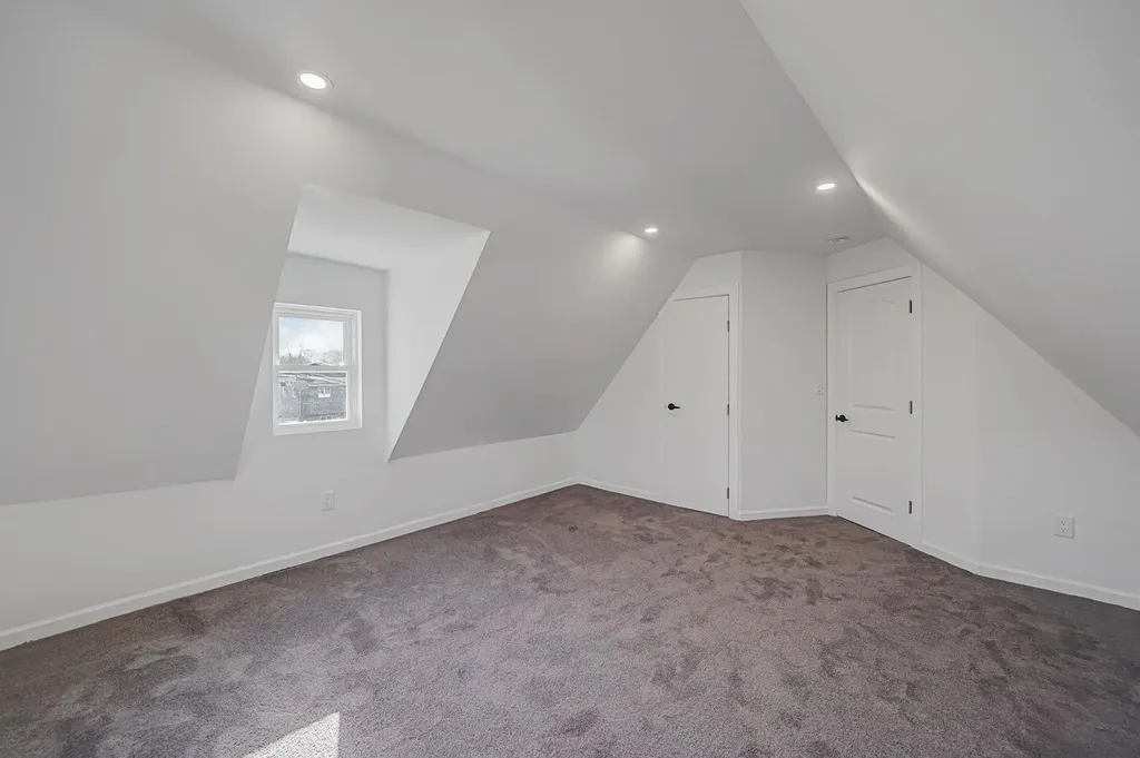81 Frederick Avenue Bay Shore NY 11706