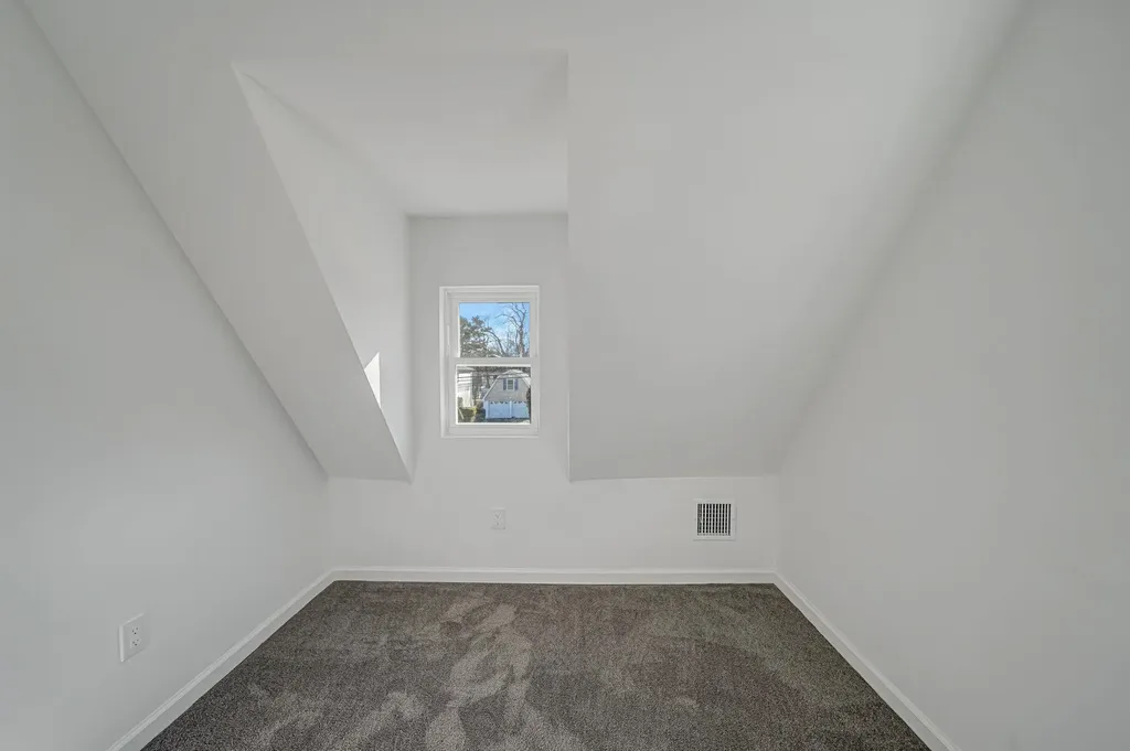 81 Frederick Avenue Bay Shore NY 11706