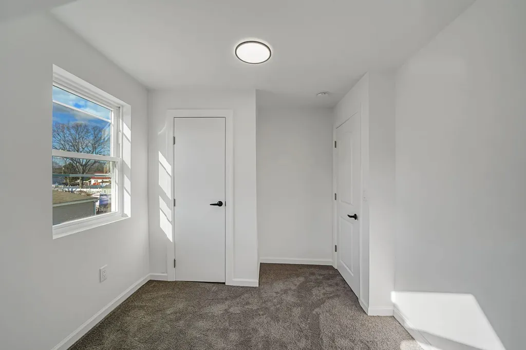81 Frederick Avenue Bay Shore NY 11706