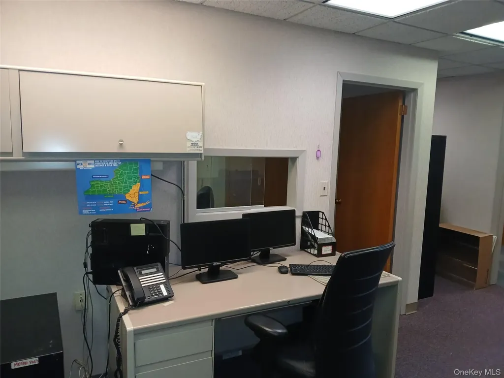 242 Drexel Avenue Westbury NY 11590
