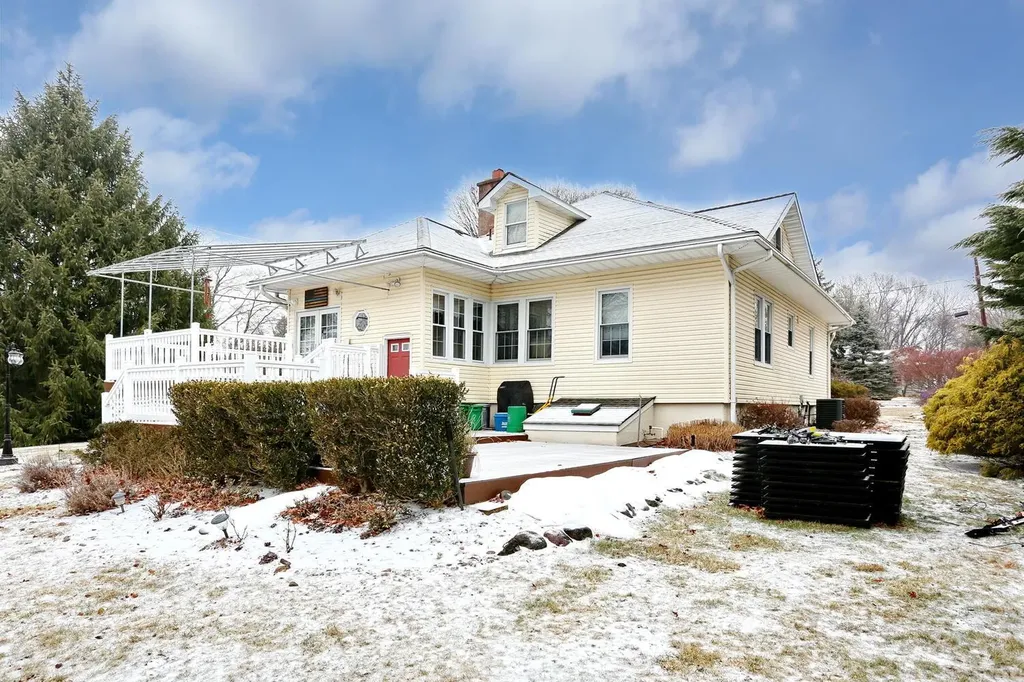 25 Grandview Avenue Suffern NY 10901