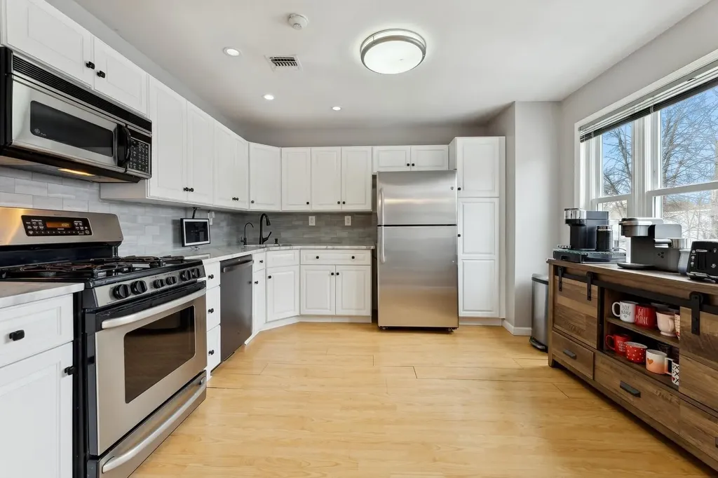 28 Austin Douglas Way Congers NY 10920