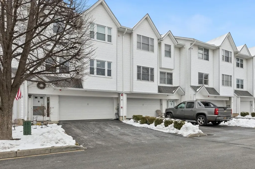 28 Austin Douglas Way Congers NY 10920
