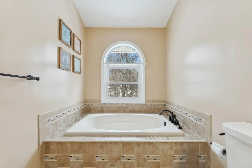 28 Austin Douglas Way Congers NY 10920