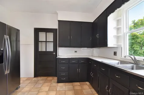 130 Trenton Avenue White Plains NY 10606