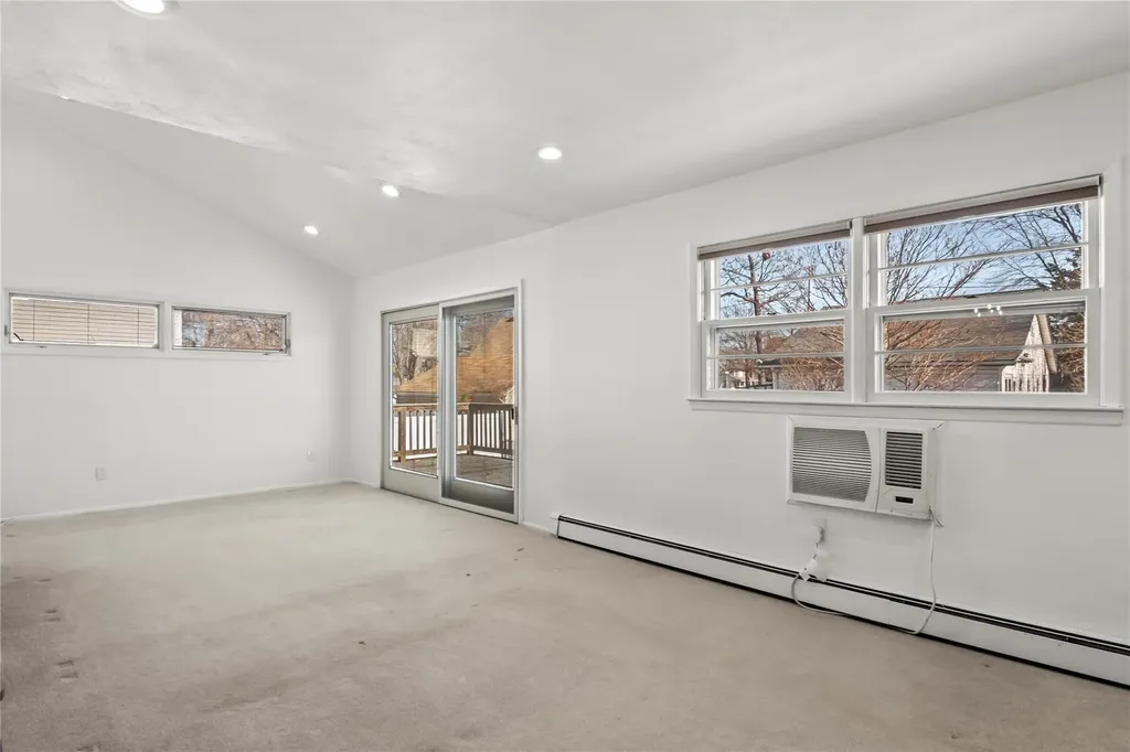 603 Long Place Babylon NY 11702