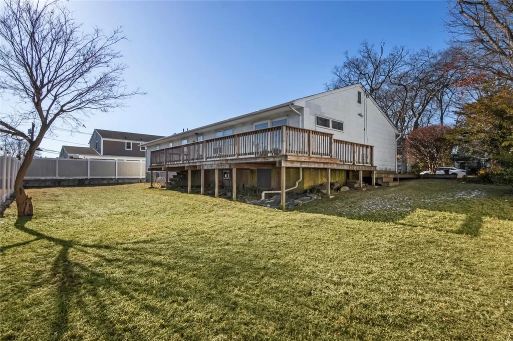 603 Long Place Babylon NY 11702