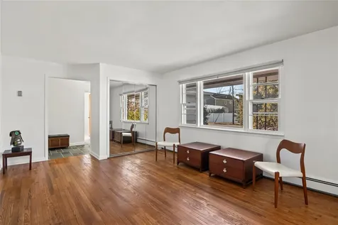 603 Long Place Babylon NY 11702