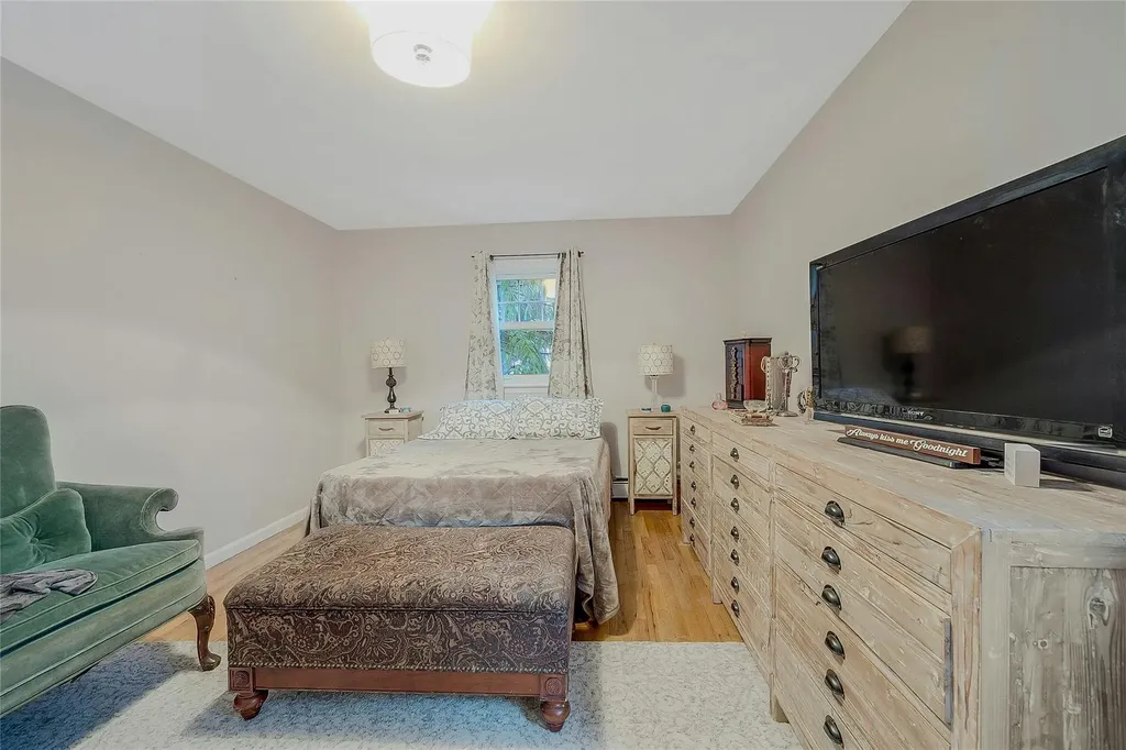 4 Crescent Drive Huntington NY 11743