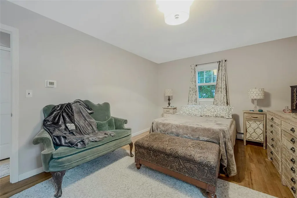 4 Crescent Drive Huntington NY 11743