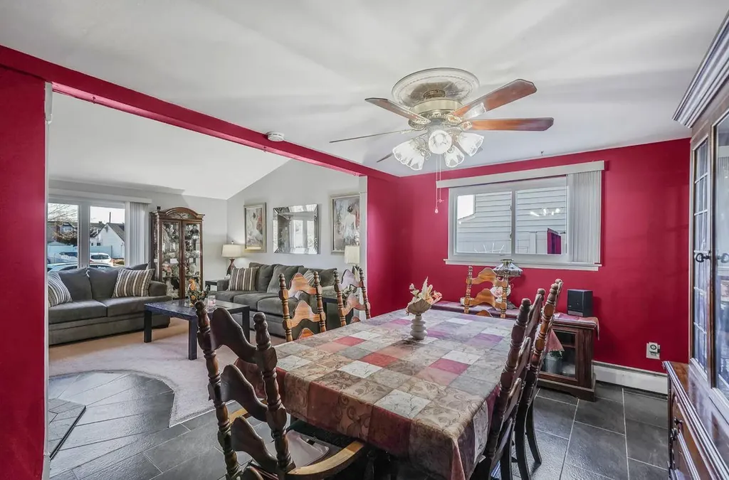 31 Monterey Lane Centereach NY 11720