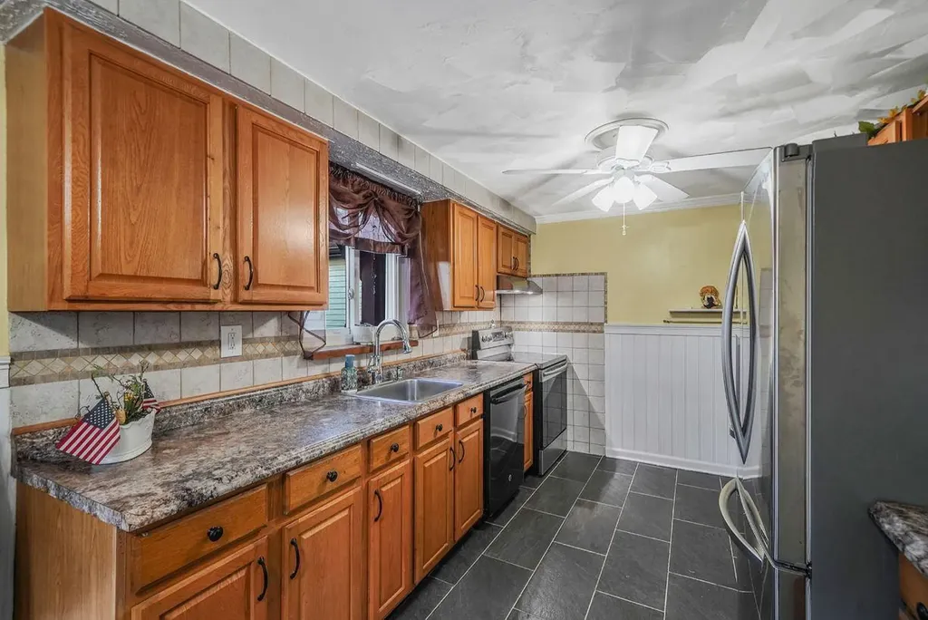 31 Monterey Lane Centereach NY 11720