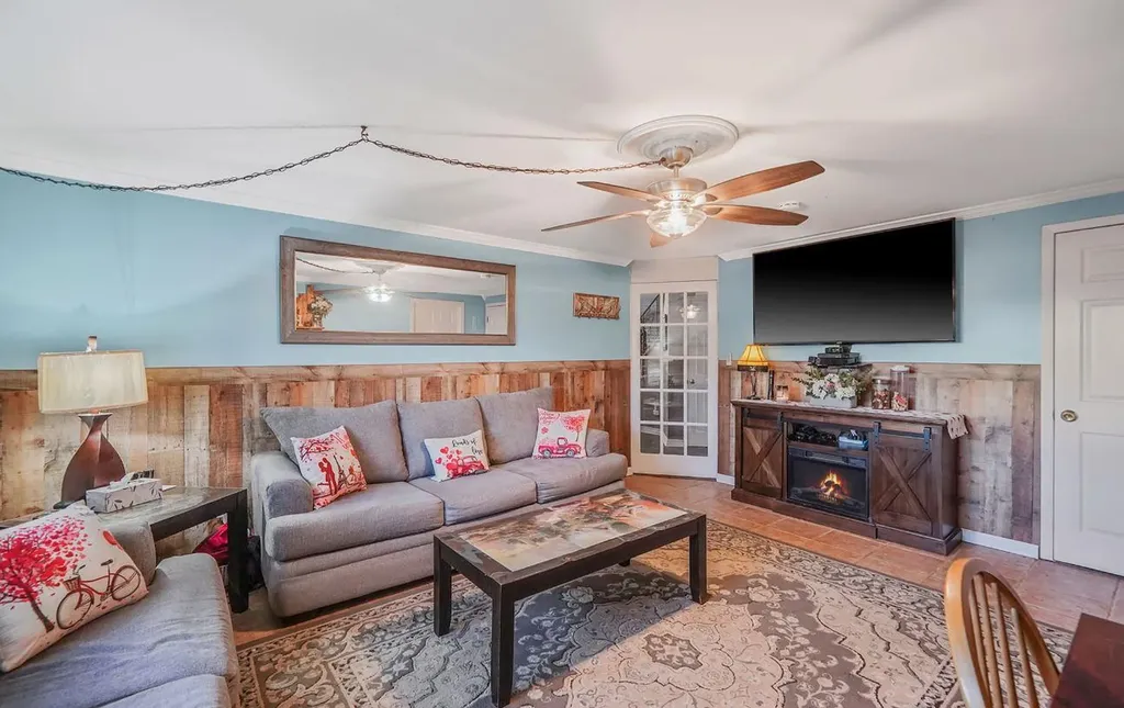 31 Monterey Lane Centereach NY 11720