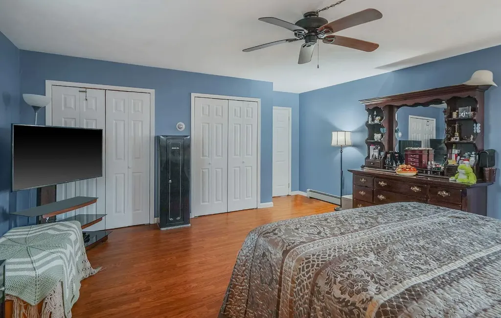 31 Monterey Lane Centereach NY 11720