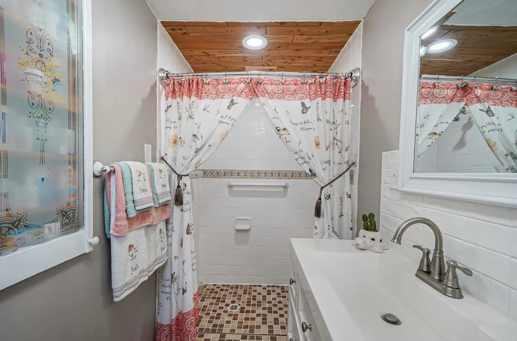 31 Monterey Lane Centereach NY 11720