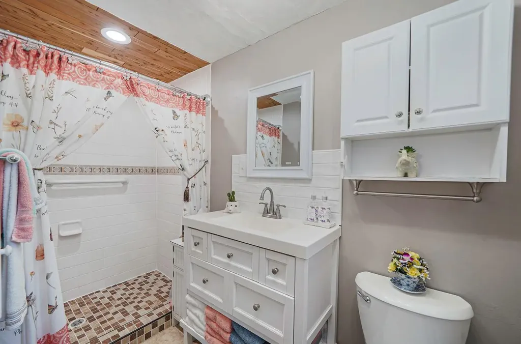 31 Monterey Lane Centereach NY 11720