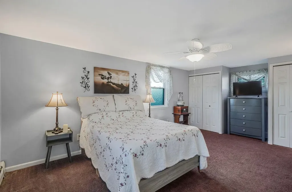 31 Monterey Lane Centereach NY 11720