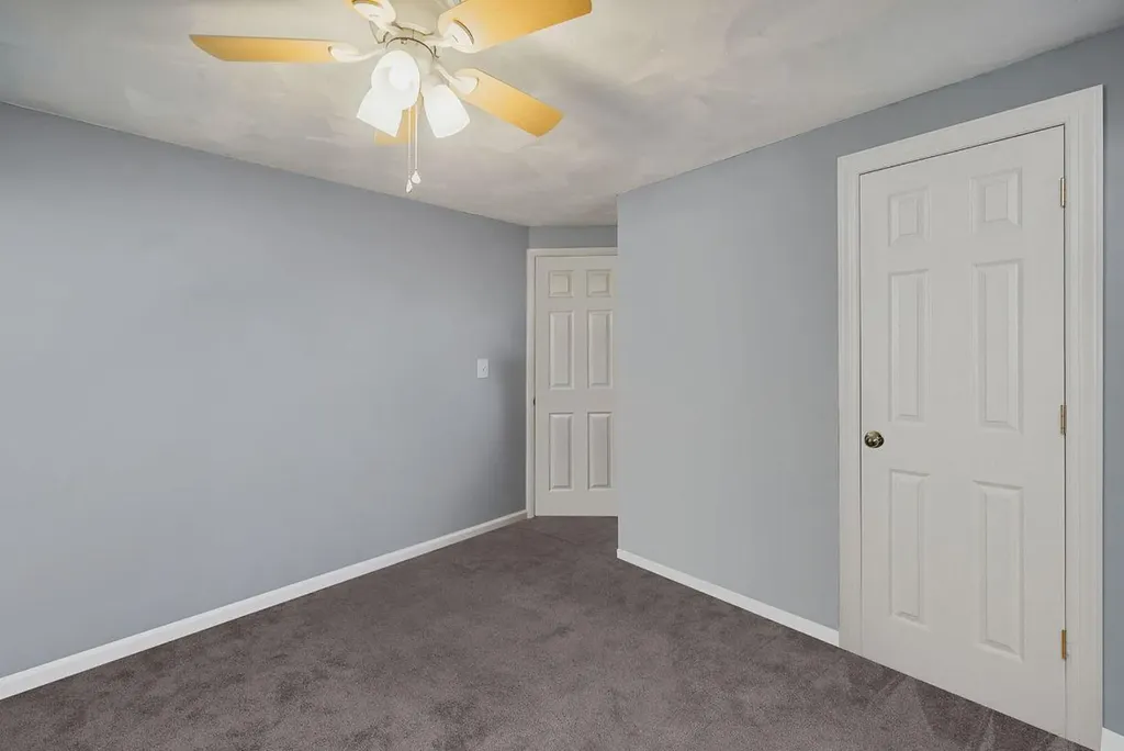 31 Monterey Lane Centereach NY 11720