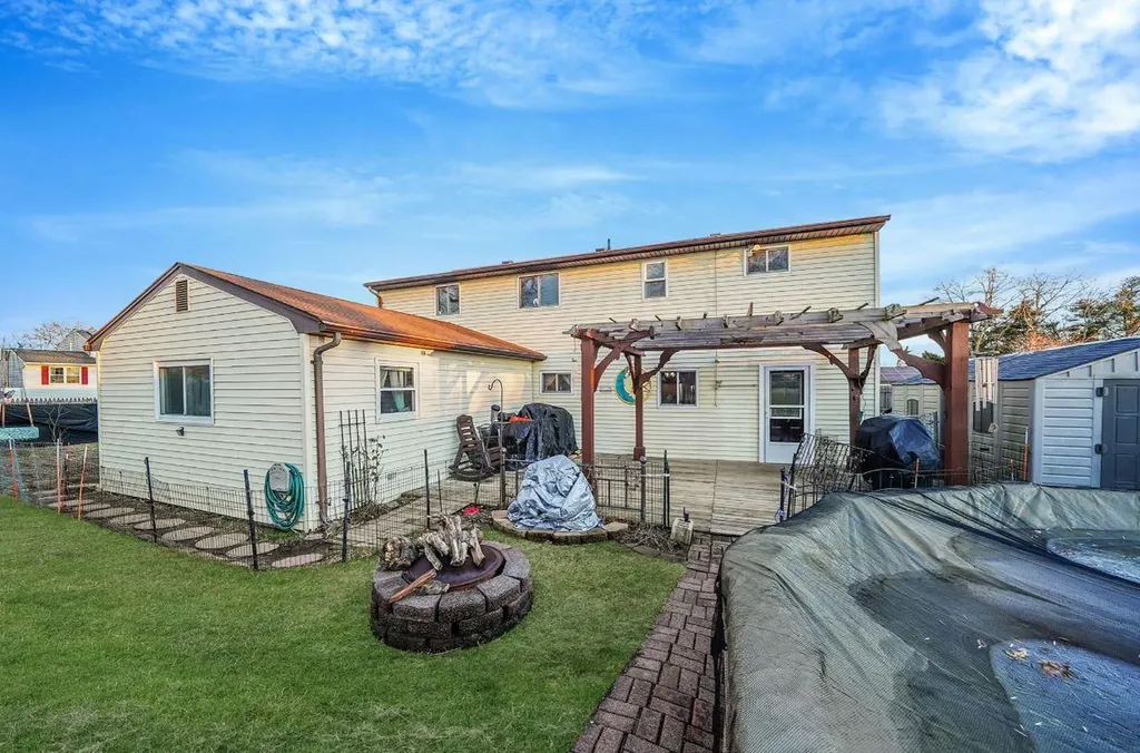 31 Monterey Lane Centereach NY 11720
