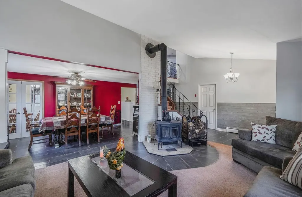 31 Monterey Lane Centereach NY 11720