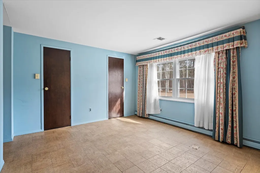 45 White Pine Way Medford NY 11763