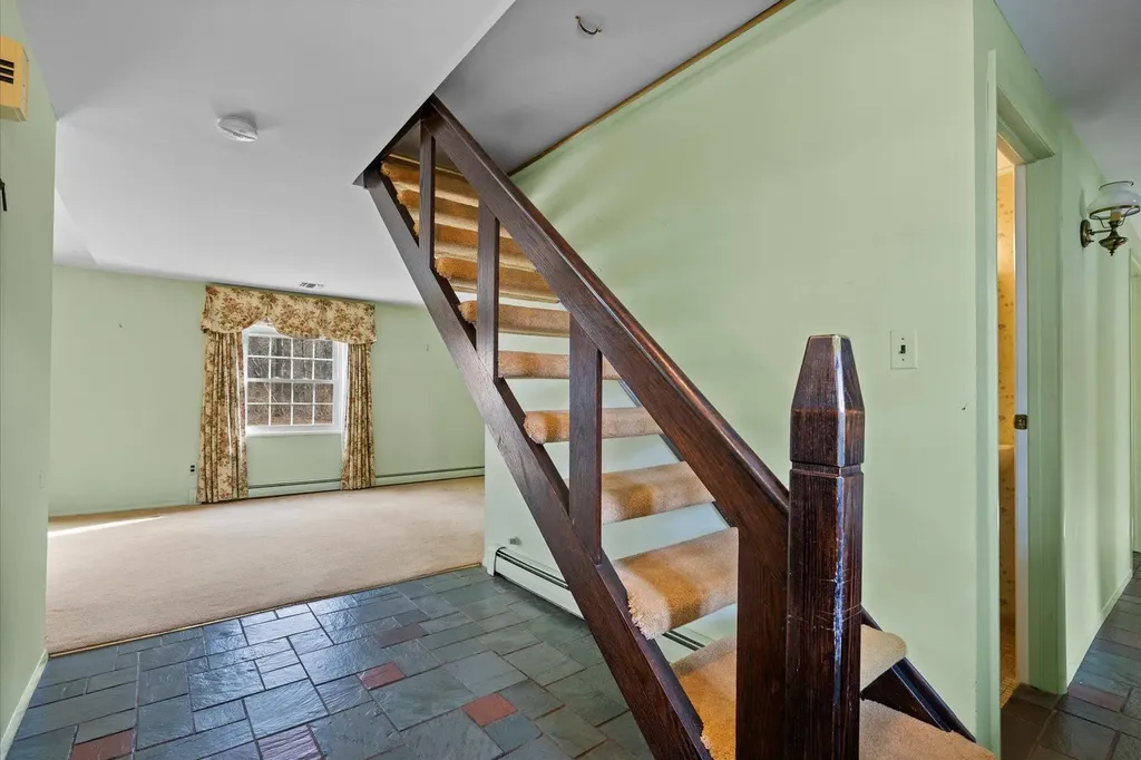 45 White Pine Way Medford NY 11763