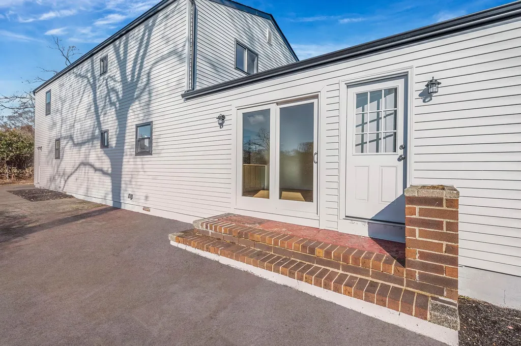 50 Watson Avenue West Babylon NY 11704