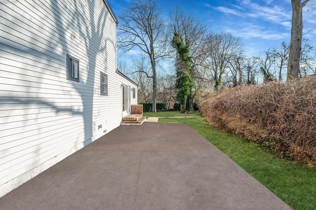 50 Watson Avenue West Babylon NY 11704