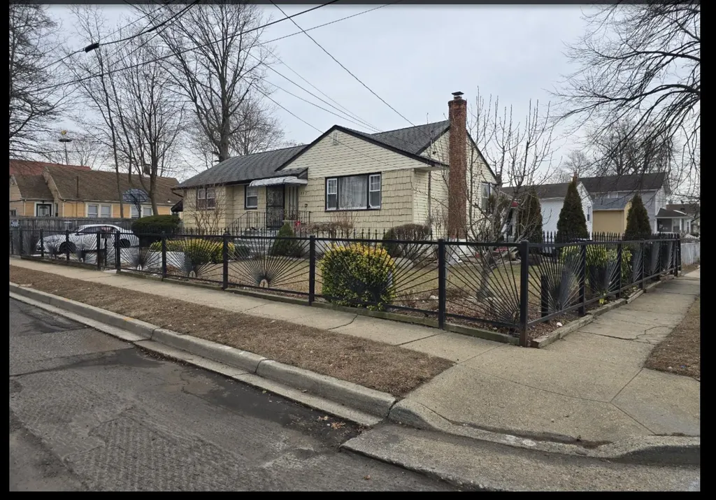232 Yale Street Hempstead NY 11550
