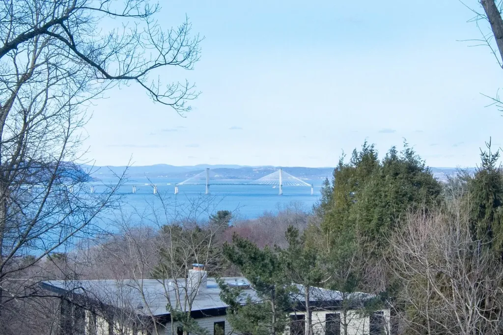 210 Clinton Avenue Dobbs Ferry NY 10522