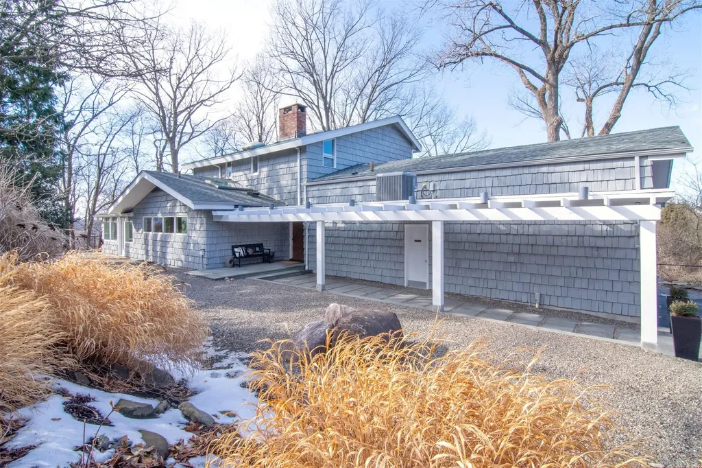 210 Clinton Avenue Dobbs Ferry NY 10522