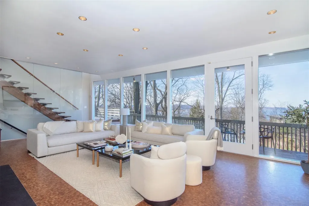 210 Clinton Avenue Dobbs Ferry NY 10522