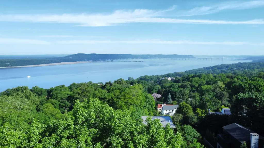 210 Clinton Avenue Dobbs Ferry NY 10522