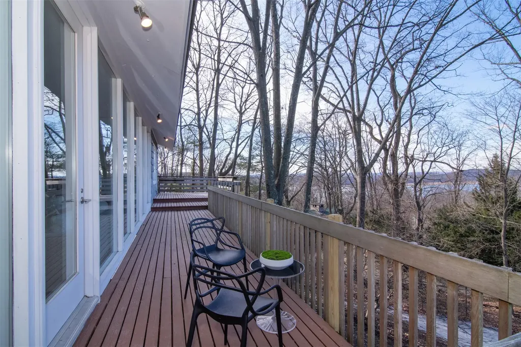 210 Clinton Avenue Dobbs Ferry NY 10522
