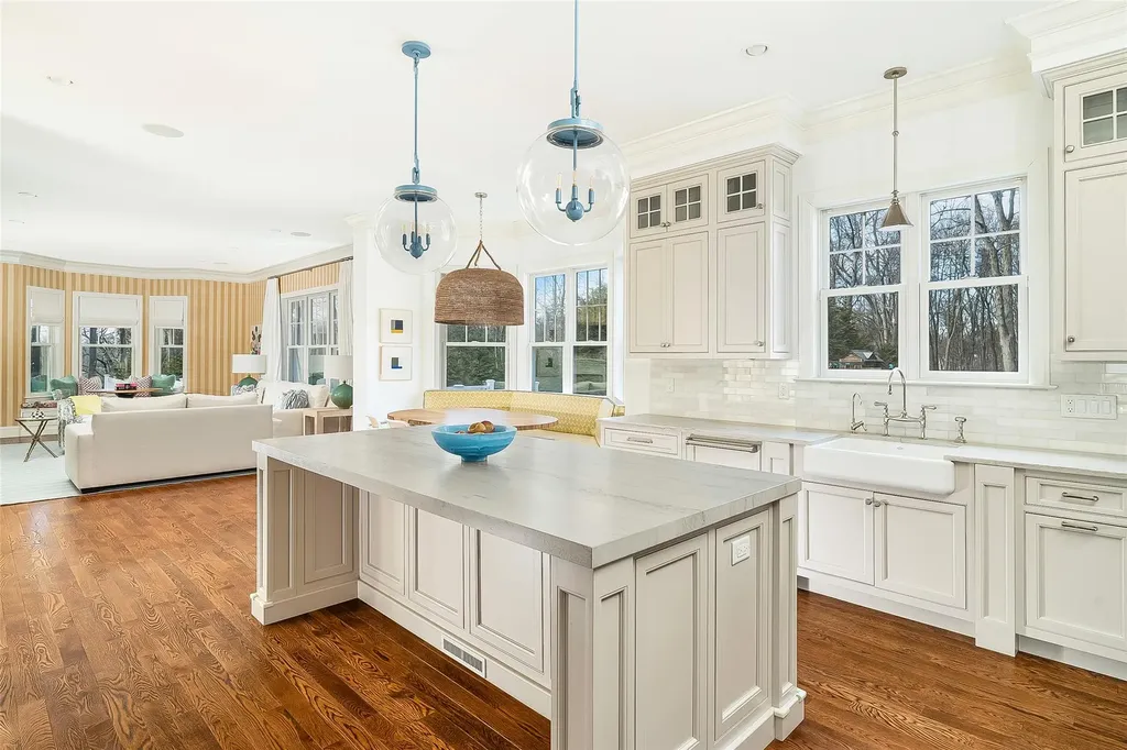 6 Seymour Place E Armonk NY 10504