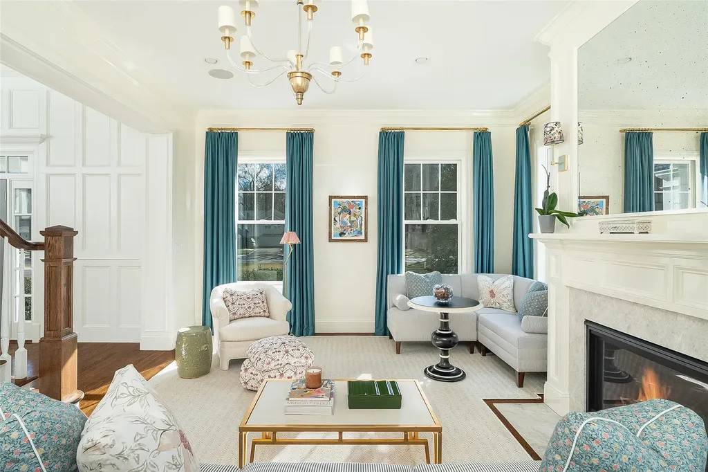 6 Seymour Place E Armonk NY 10504