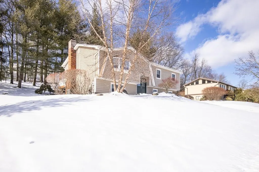 13 Stonecrest Drive Thiells NY 10984