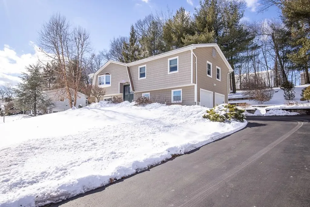 13 Stonecrest Drive Thiells NY 10984