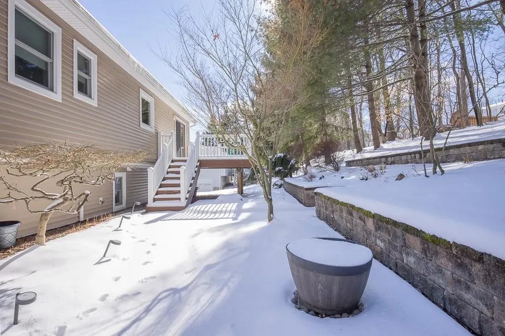 13 Stonecrest Drive Thiells NY 10984
