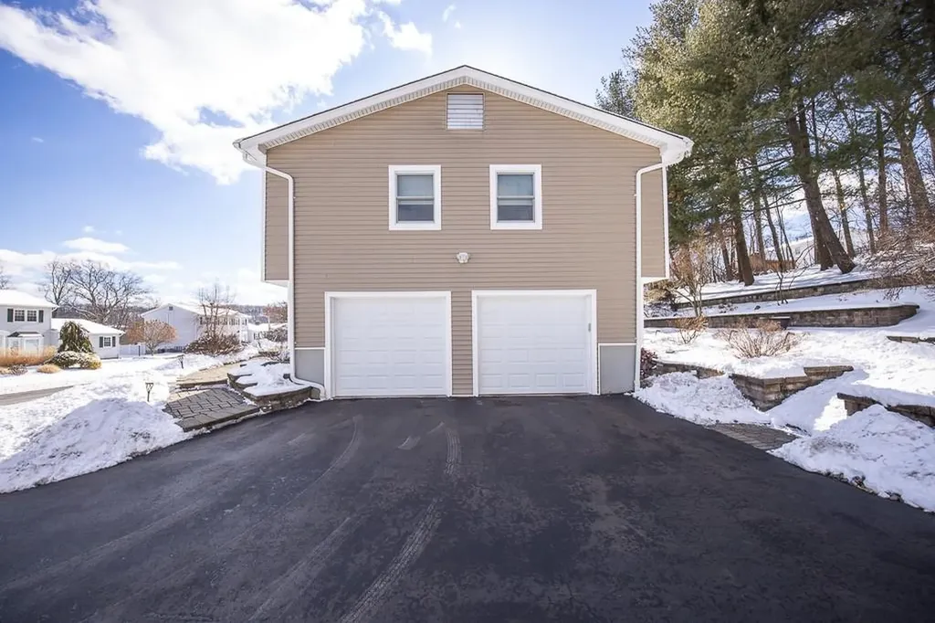 13 Stonecrest Drive Thiells NY 10984