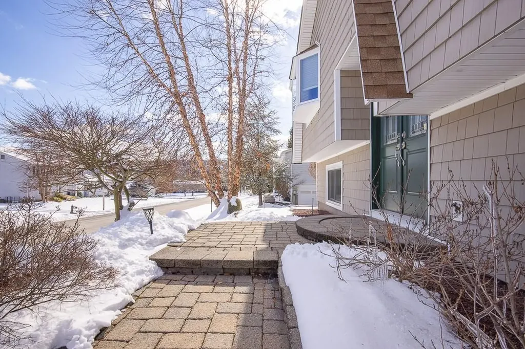 13 Stonecrest Drive Thiells NY 10984