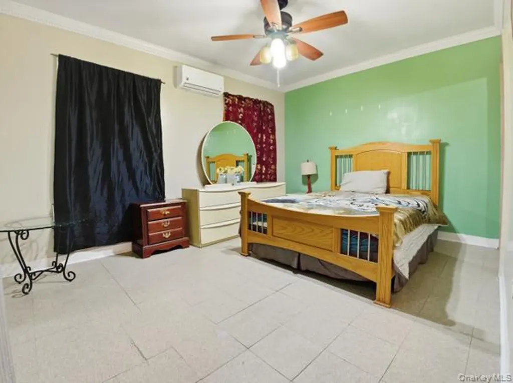 2448 Devoe Terrace Bronx NY 10468