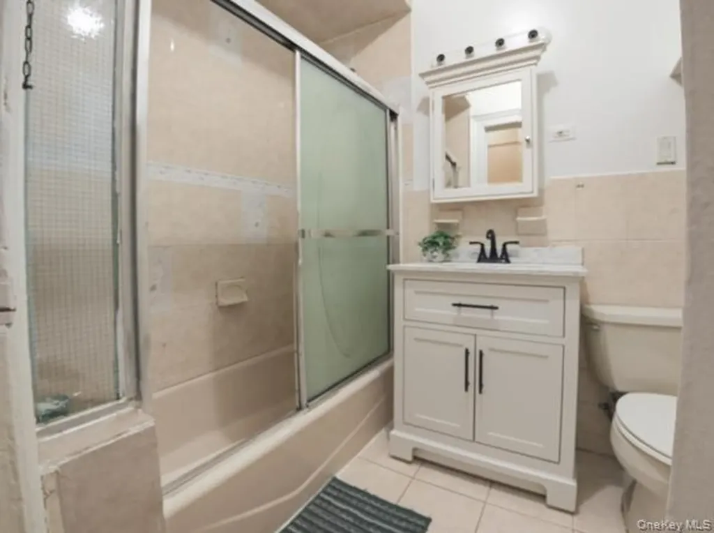 2448 Devoe Terrace Bronx NY 10468