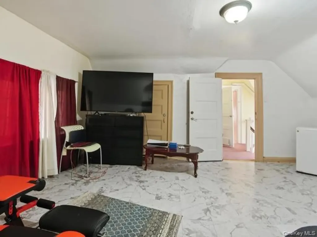 2448 Devoe Terrace Bronx NY 10468