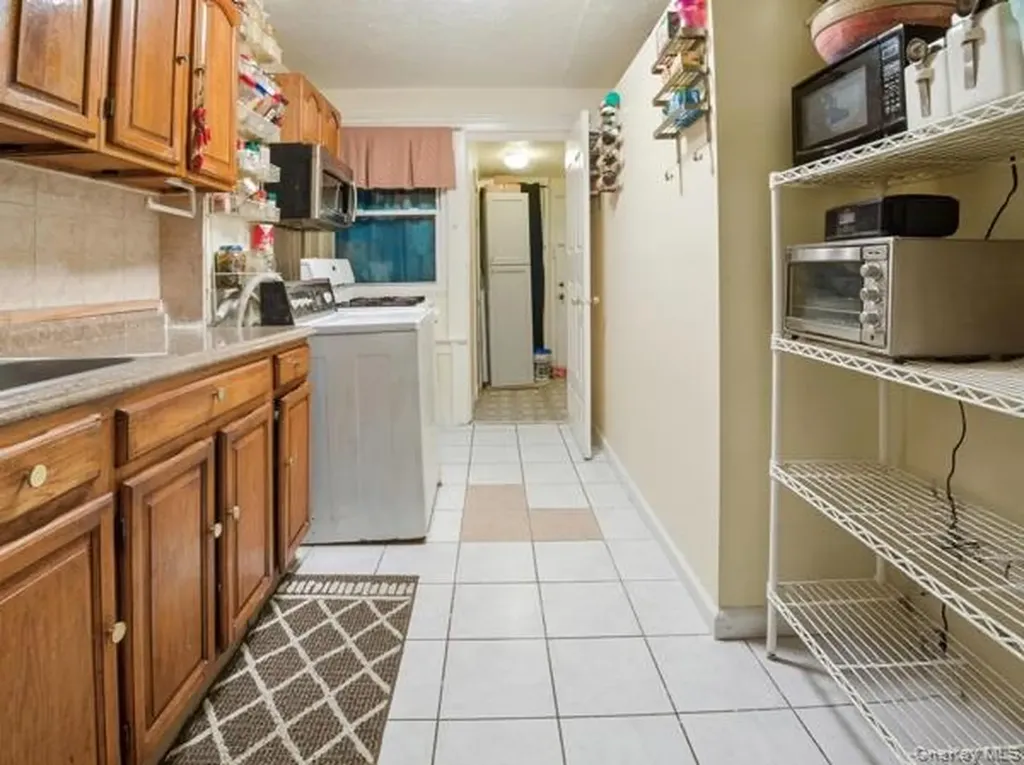 2448 Devoe Terrace Bronx NY 10468