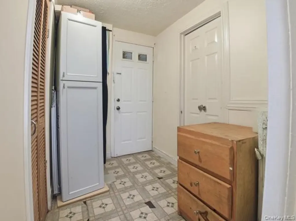 2448 Devoe Terrace Bronx NY 10468